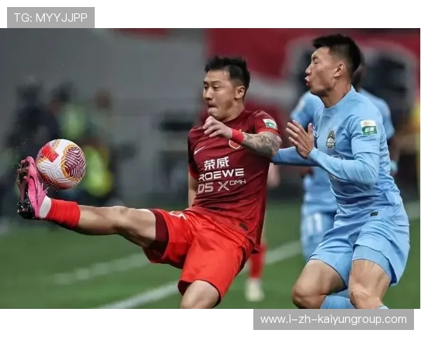 上海海港前锋李明突破建功，徐新助攻得手：一场海港之夜的战术与情感